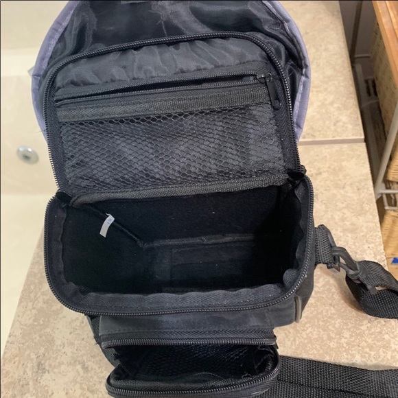 Sony HANDYCAM Model: DCR-SX41. Camcorder Color: Red - Picture 10 of 11